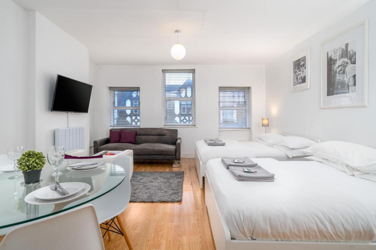 Soho & Covent Garden Apartment, Sleeps 3 London Eksteriør billede