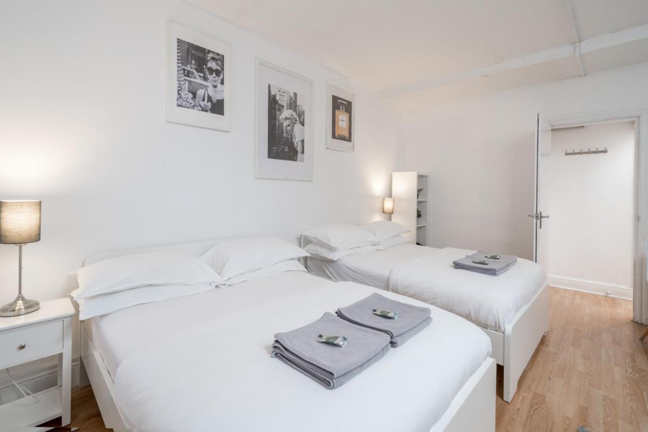 Soho & Covent Garden Apartment, Sleeps 3 London Eksteriør billede