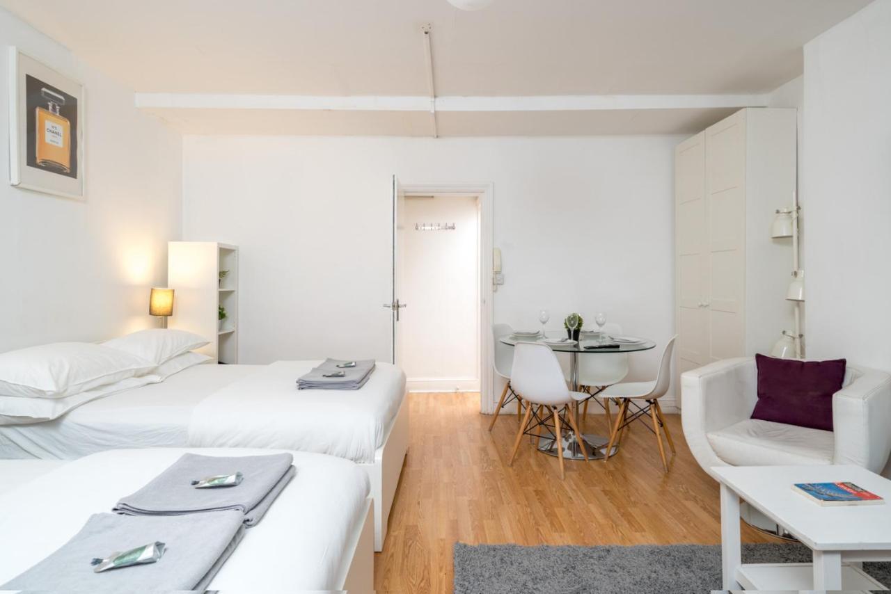 Soho & Covent Garden Apartment, Sleeps 3 London Eksteriør billede